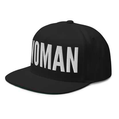 Gorra plana con visera bordada en 3D para mujer