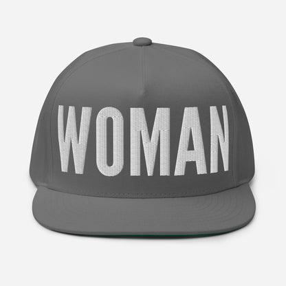 Gorra plana con visera bordada en 3D para mujer