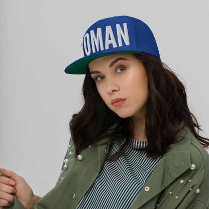 Gorra plana con visera bordada en 3D para mujer